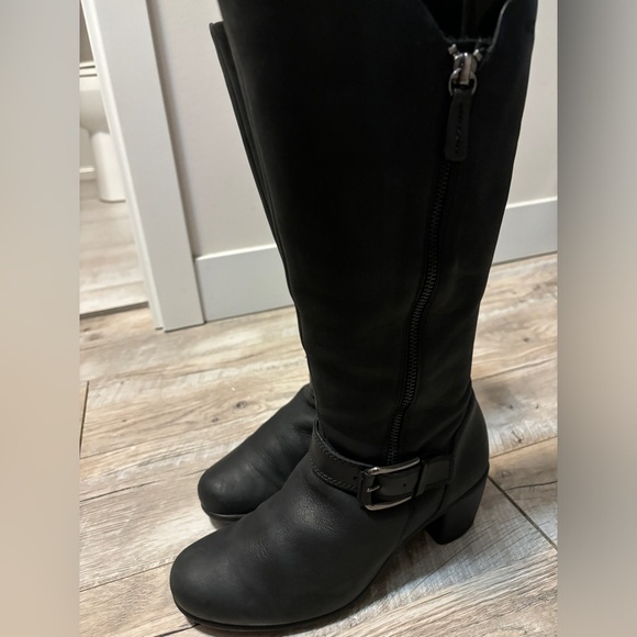 Ecco Genuine Leather Boots - Black - Picture 1 of 7